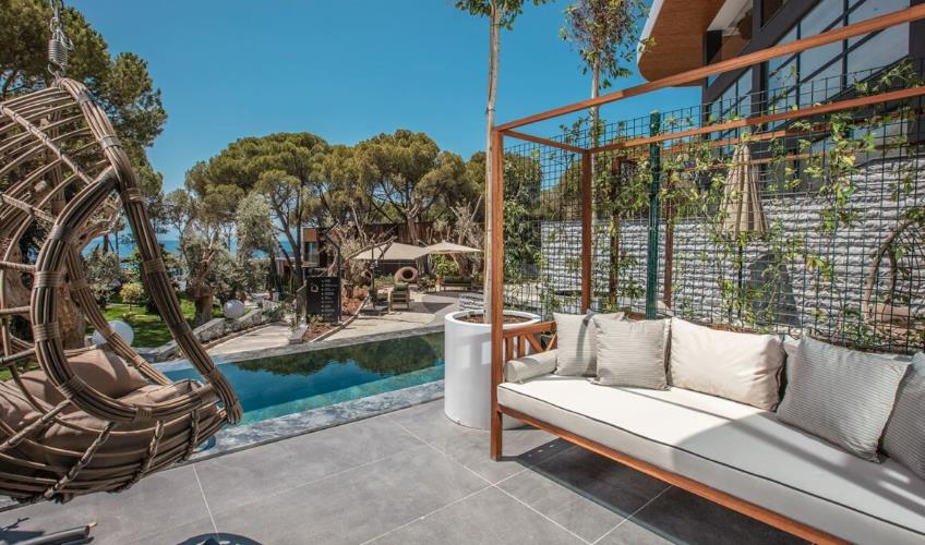 En fazla 2 yetişkin.