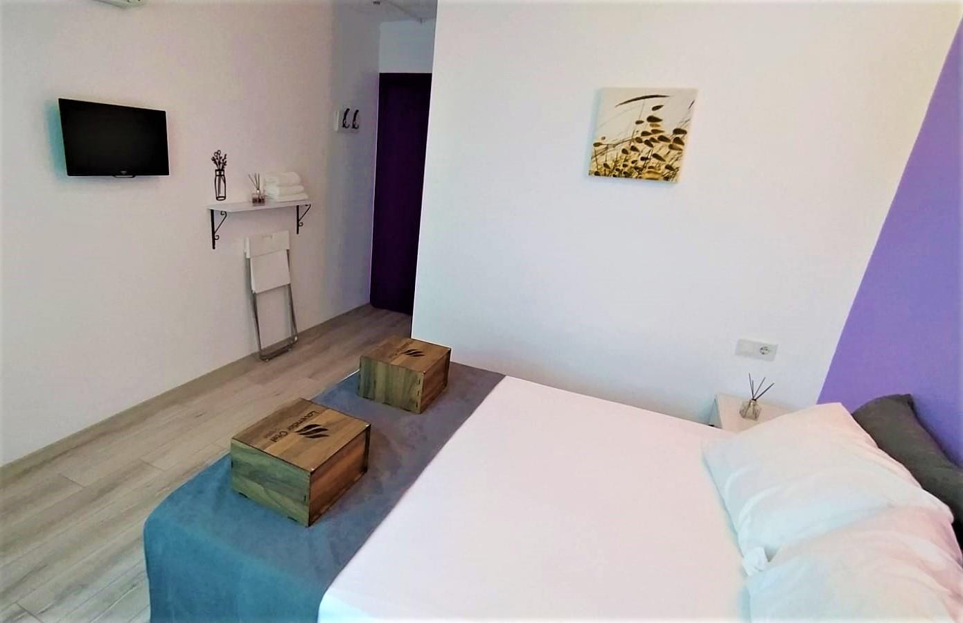 En fazla 2 yetişkin.