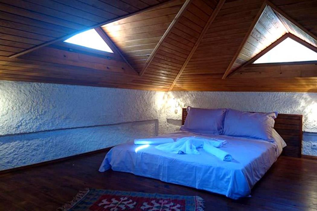 En fazla 2 yetişkin.