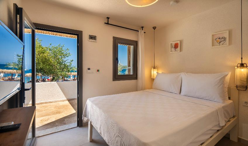 En fazla 2 yetişkin.