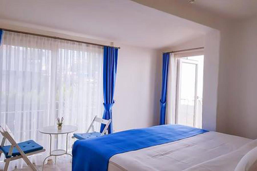 En fazla 2 yetişkin.