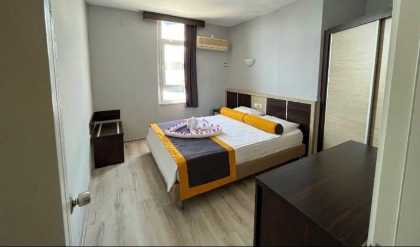 En fazla 2 yetişkin.