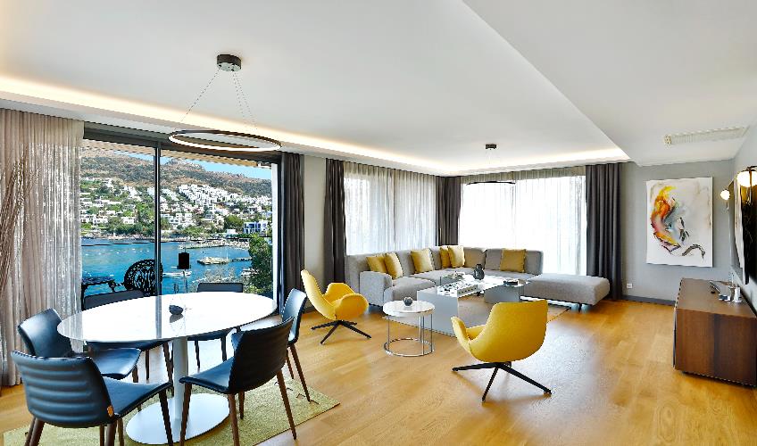 En fazla 4 yetişkin.