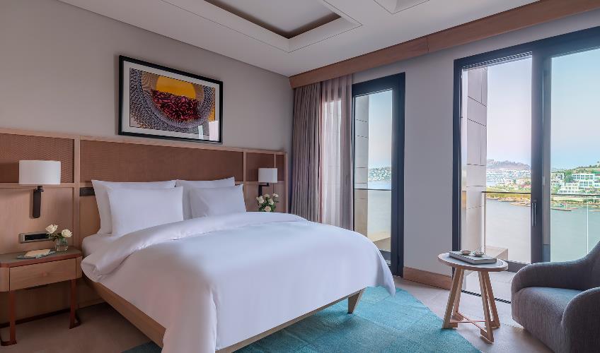 En fazla 2 yetişkin.