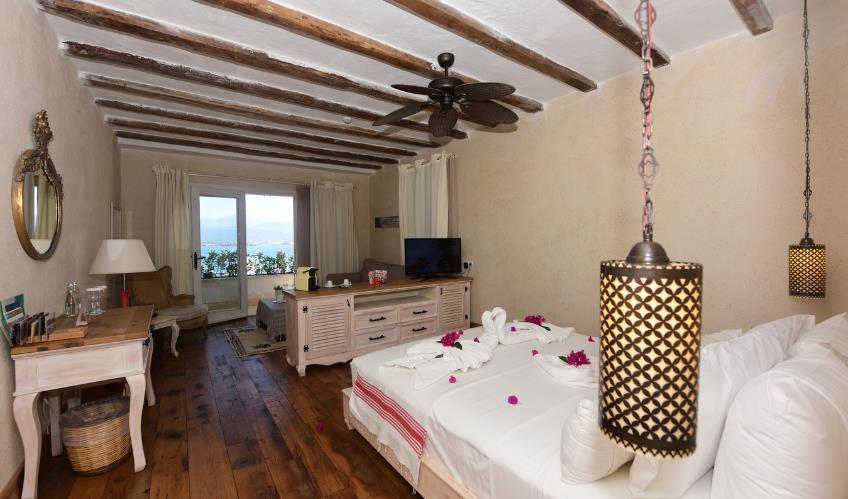 En fazla 2 yetişkin.