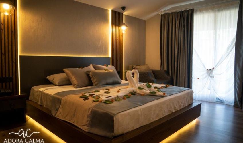 En fazla 2 yetişkin.