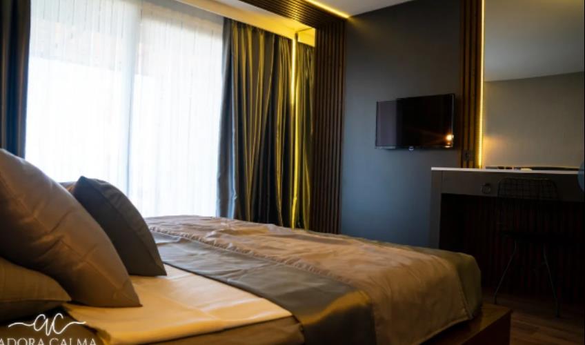 En fazla 2 yetişkin.