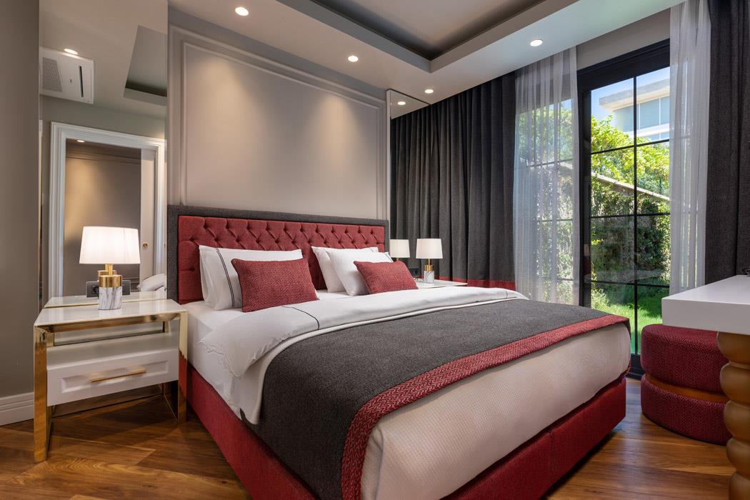 En fazla 4 yetişkin.