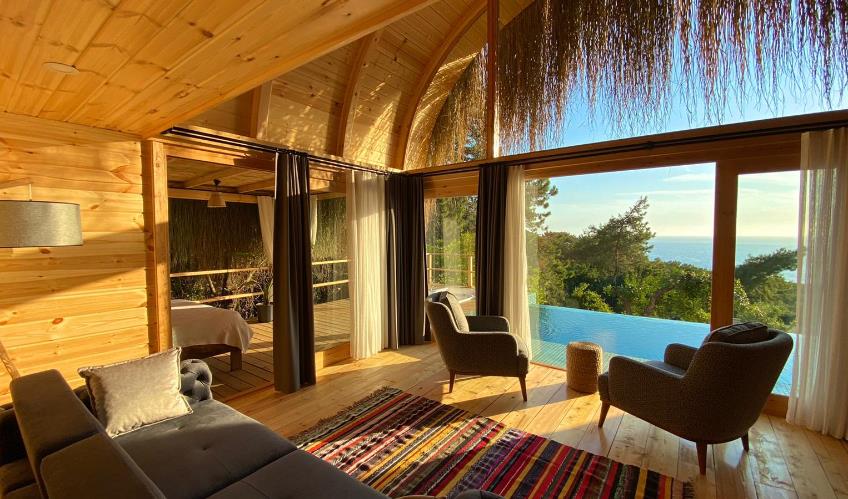 En fazla 2 yetişkin.