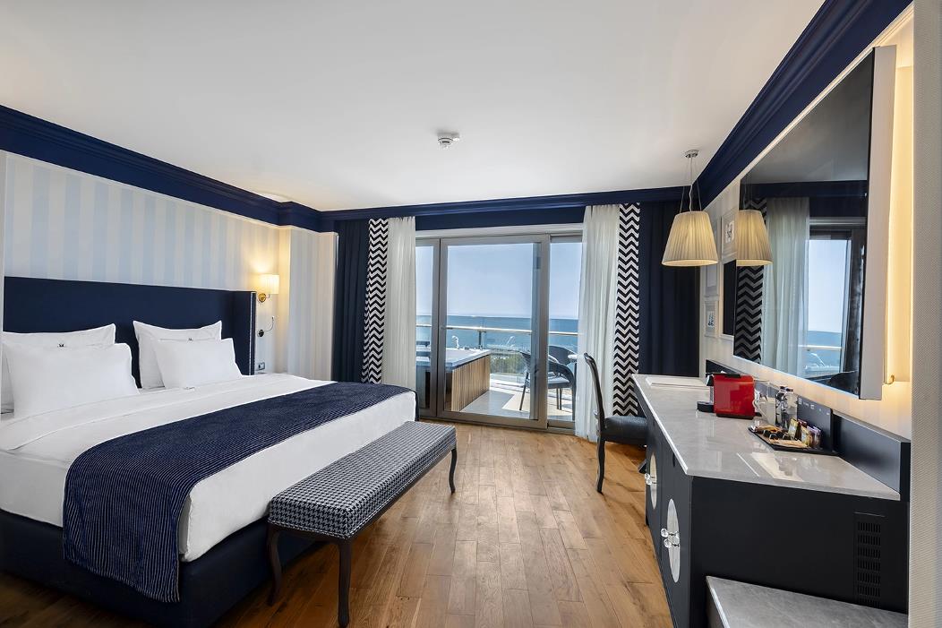 En az 2 yetişkin, En fazla 4 yetişkin.