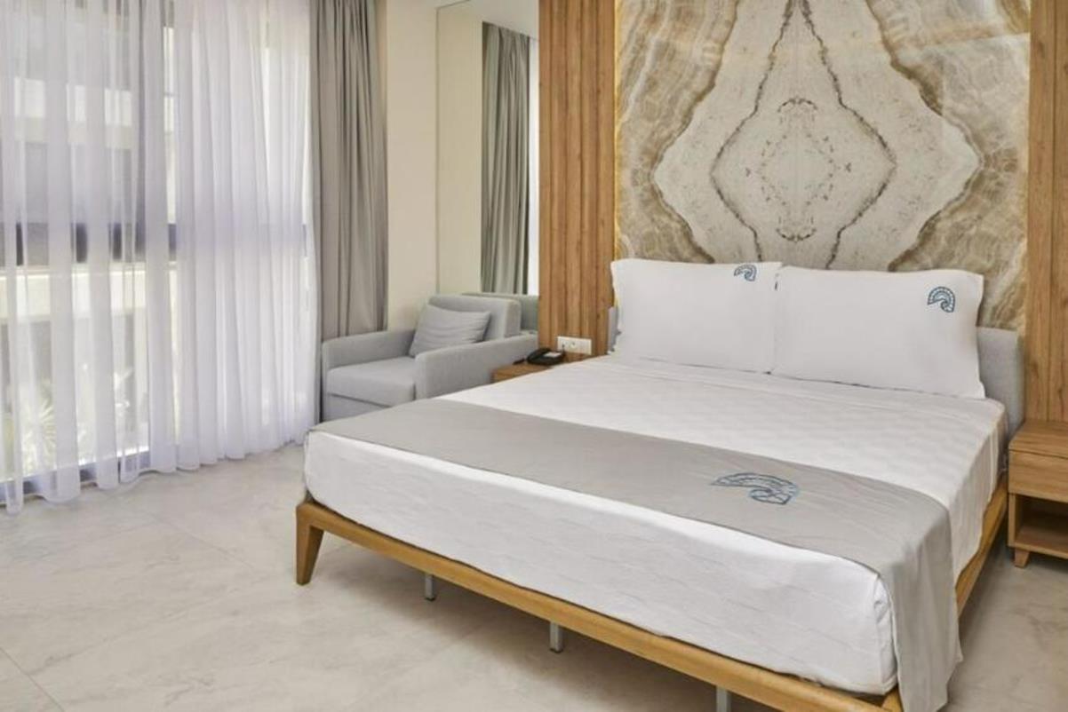 En fazla 2 yetişkin + 1 çocuk veya 1 yetişkin + 1 çocuk.