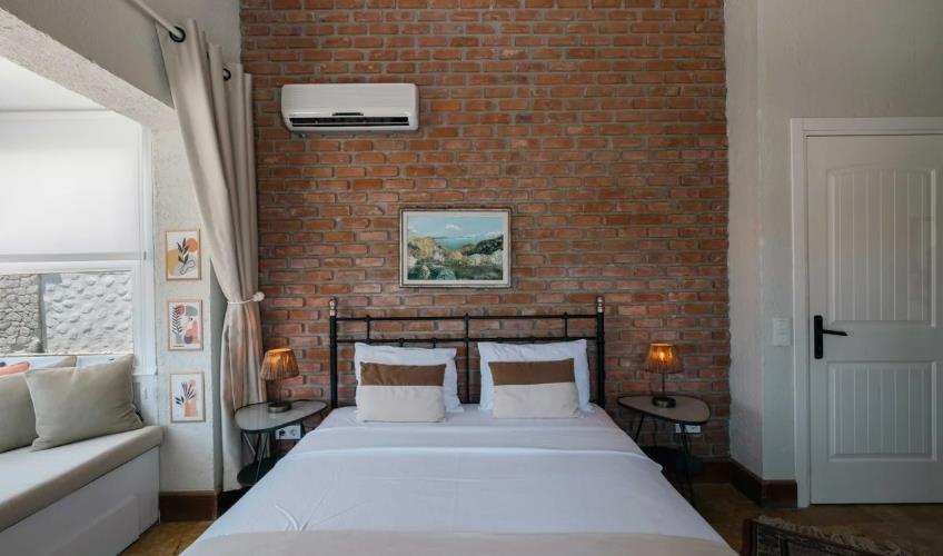 En fazla 2 yetişkin.