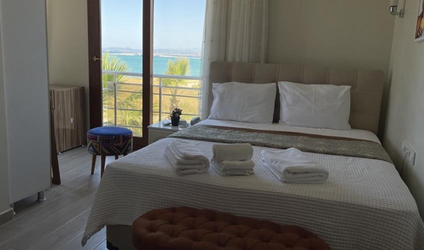 En fazla 2 yetişkin.