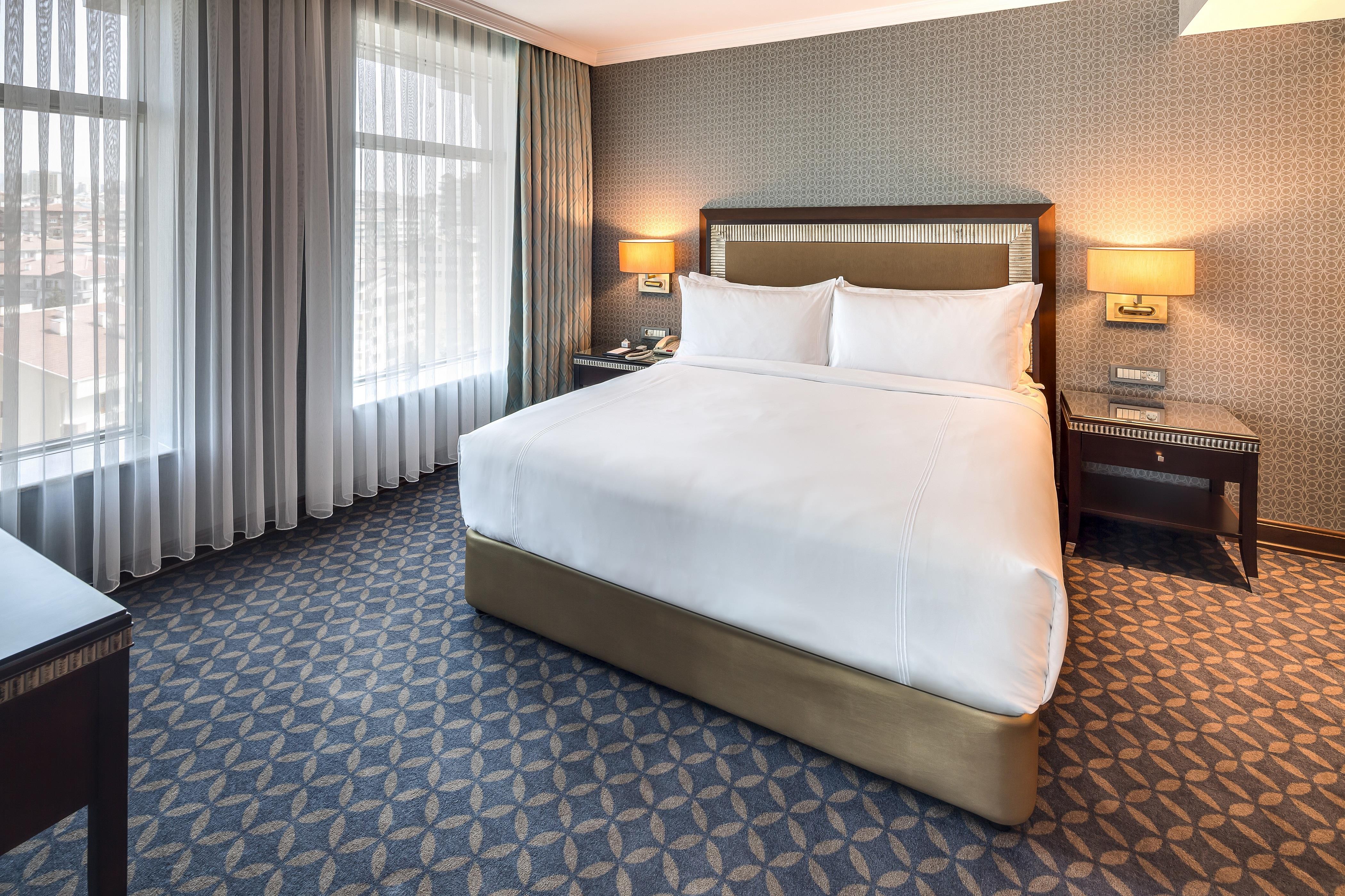 En fazla 4 yetişkin.