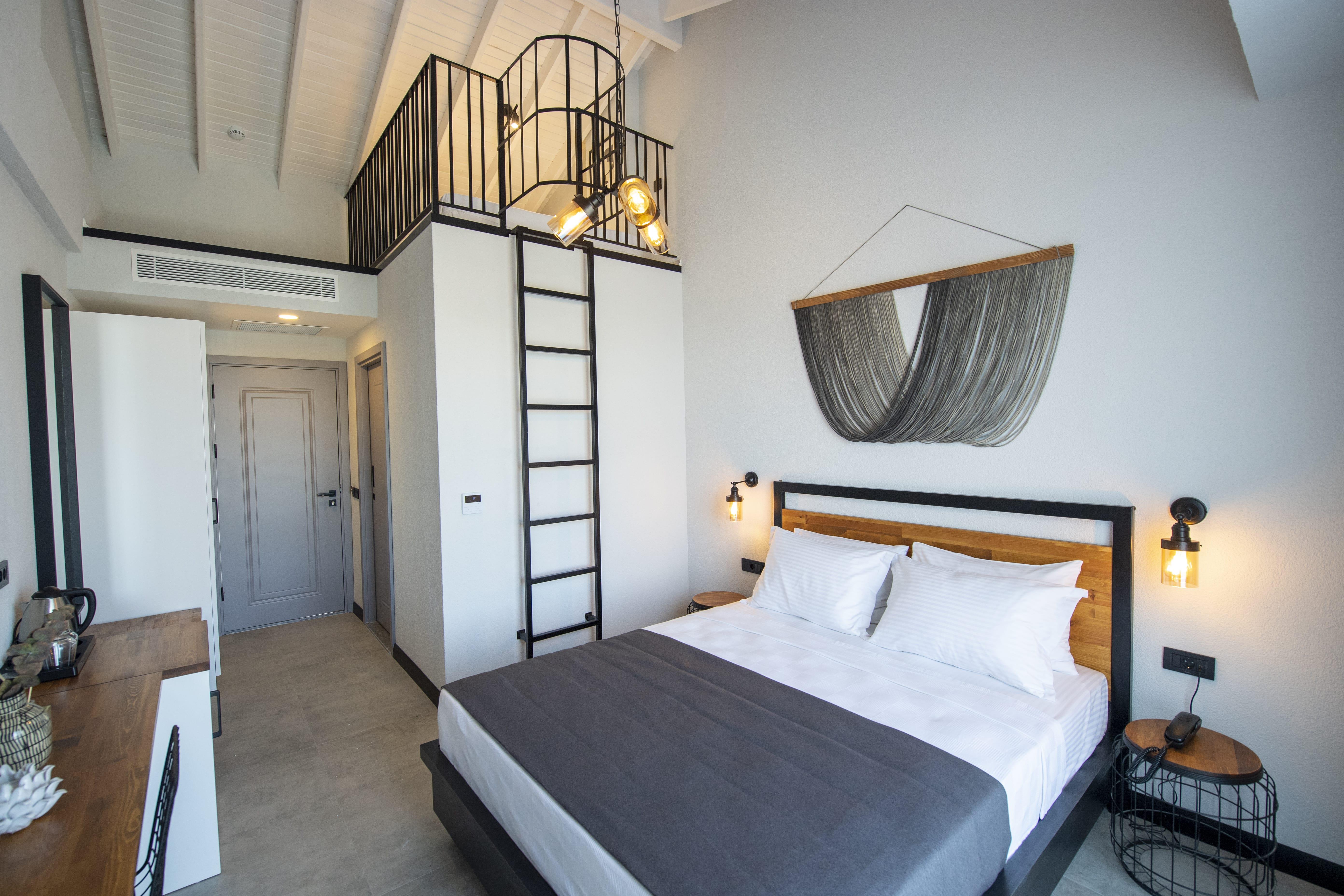 En fazla 2 yetişkin.