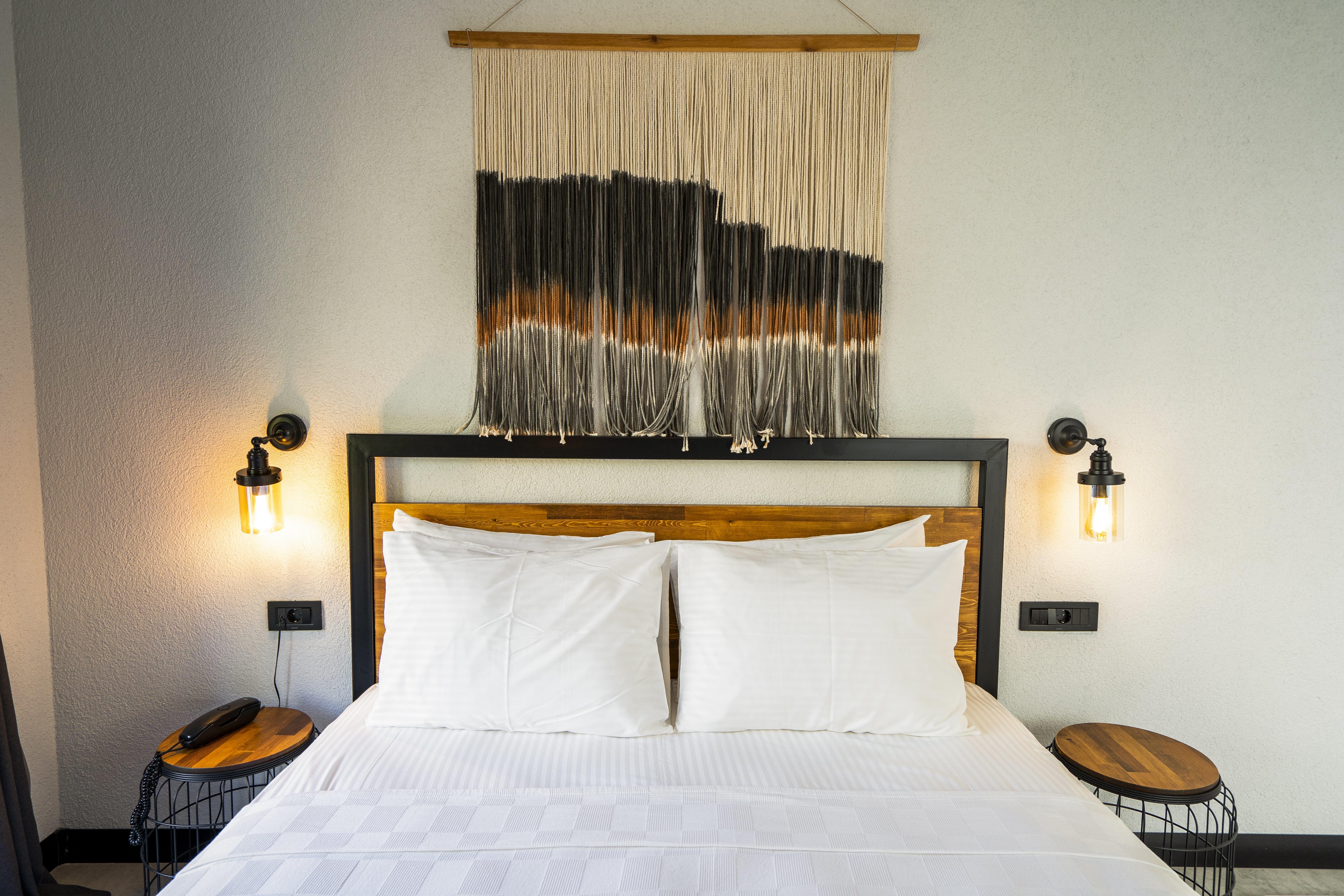 En fazla 2 yetişkin.