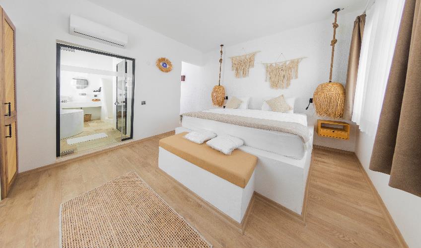 En fazla 2 yetişkin.