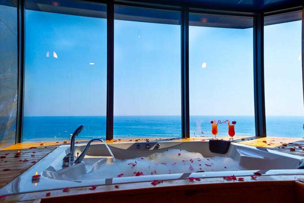 En az 2 yetişkin, En fazla 2 yetişkin.