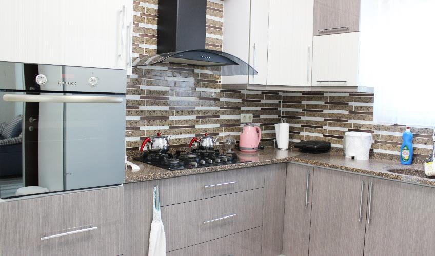 En az 2 yetişkin, En fazla 4 yetişkin + 1 bebek (0-2 yaş) veya 3 yetişkin + 1 çocuk + 1 bebek (0-2 yaş).