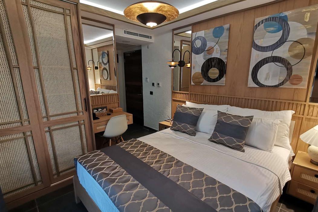 En fazla 2 yetişkin.