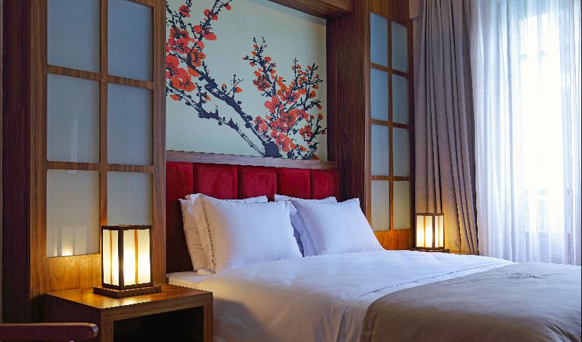 En fazla 2 yetişkin.