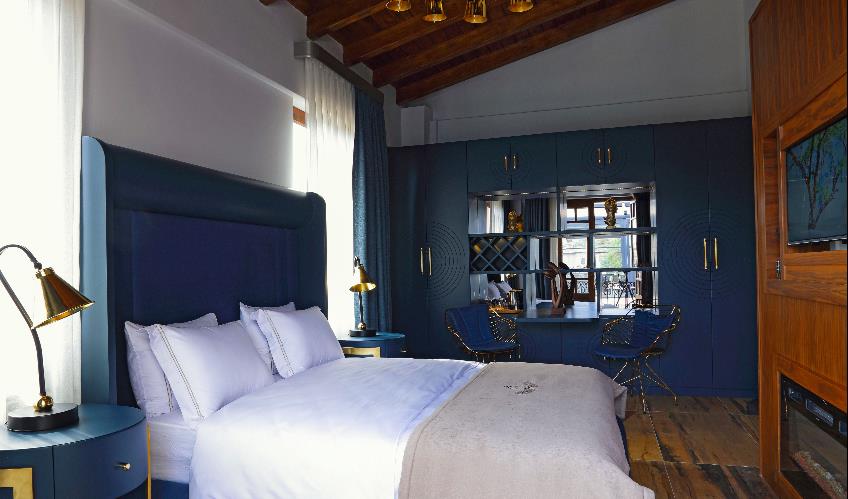 En fazla 2 yetişkin.