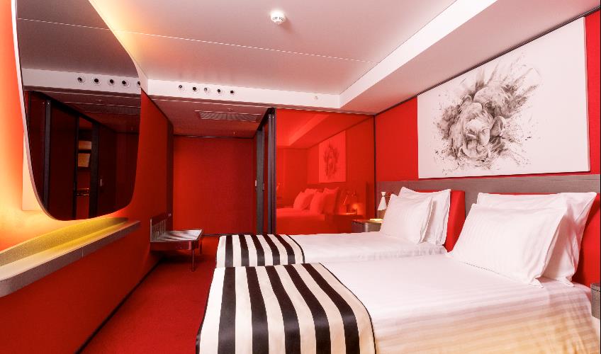 En fazla 2 yetişkin.