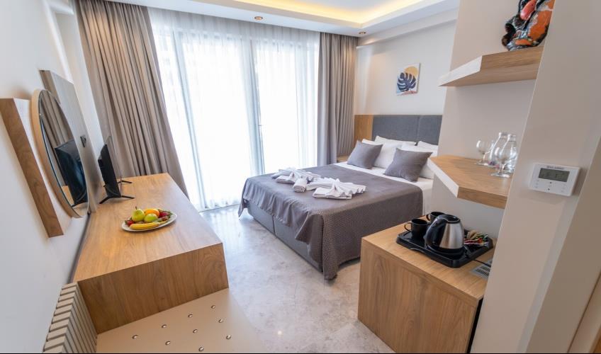 En fazla 2 yetişkin.