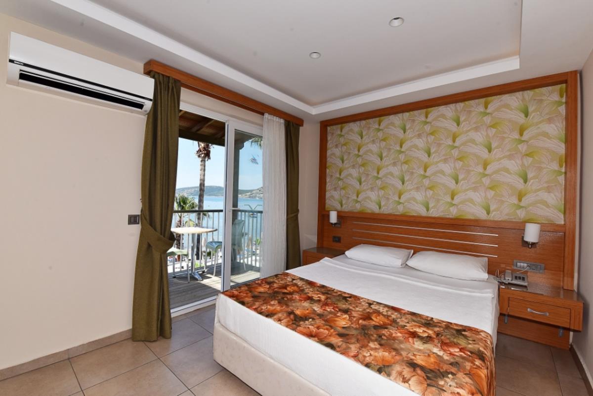 En fazla 3 yetişkin veya 2 yetişkin + 1 çocuk.