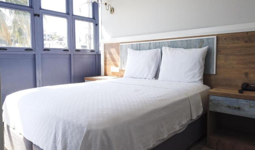 En fazla 2 yetişkin + 1 çocuk veya 1 yetişkin + 1 çocuk.