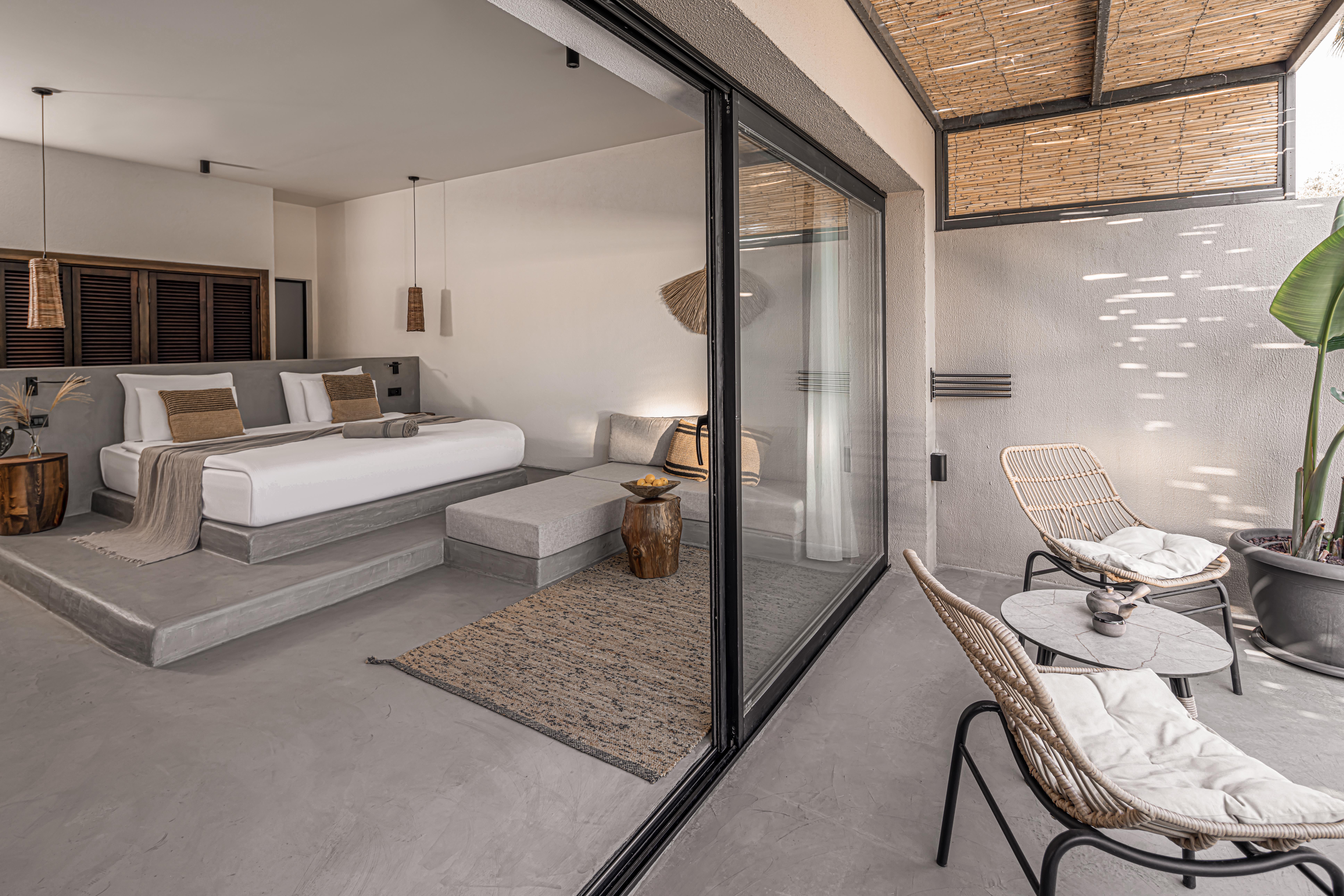 En az 2 yetişkin, En fazla 2 yetişkin.