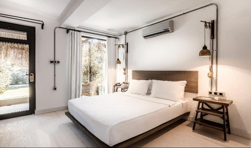 En fazla 2 yetişkin.