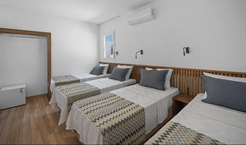 En fazla 4 yetişkin + 1 bebek (0-2 yaş).