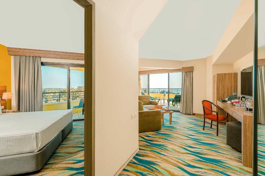 En fazla 2 yetişkin + 1 çocuk veya 1 yetişkin + 1 çocuk.