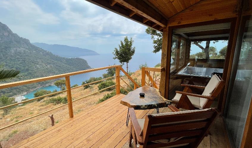 En fazla 2 yetişkin.