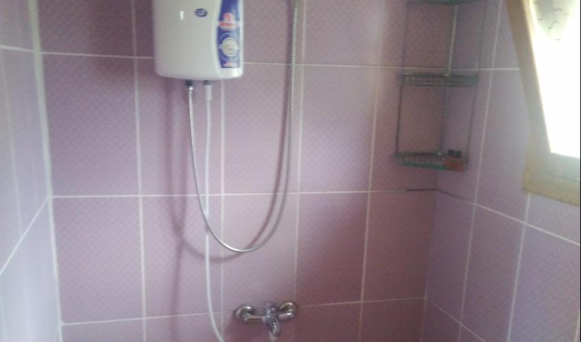 En fazla 2 yetişkin.