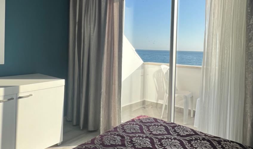 En fazla 3 yetişkin + 1 çocuk veya 2 yetişkin + 2 çocuk.