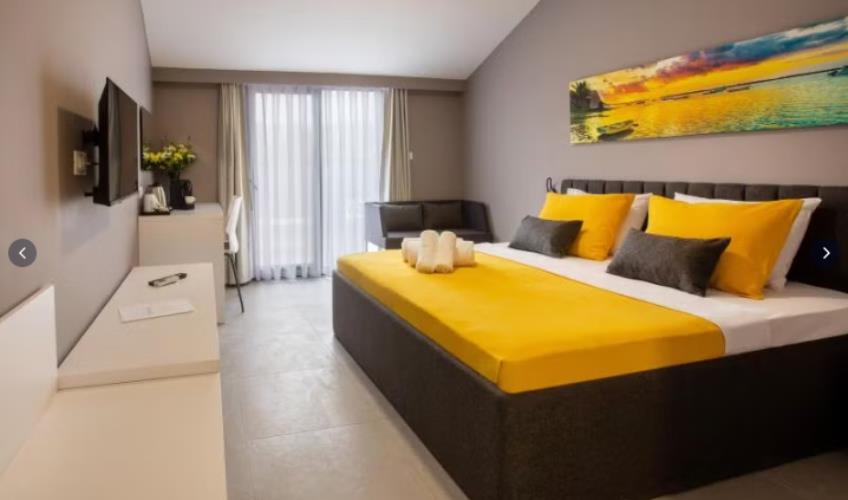 En fazla 2 yetişkin.