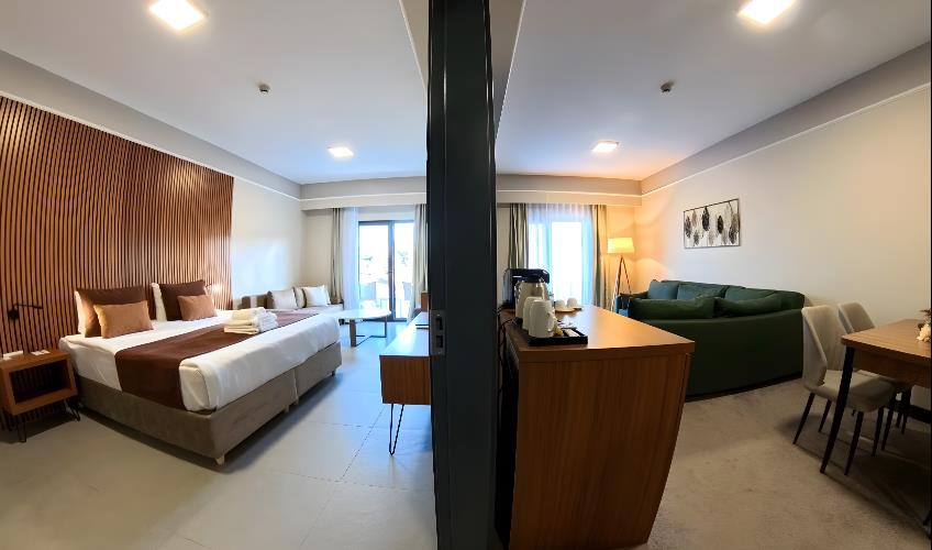 En az 2 yetişkin, En fazla 4 yetişkin + 1 bebek (0-2 yaş) veya 3 yetişkin + 1 çocuk + 1 bebek (0-2 yaş).