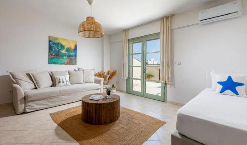 En az 2 yetişkin, En fazla 4 yetişkin veya 3 yetişkin + 1 çocuk.