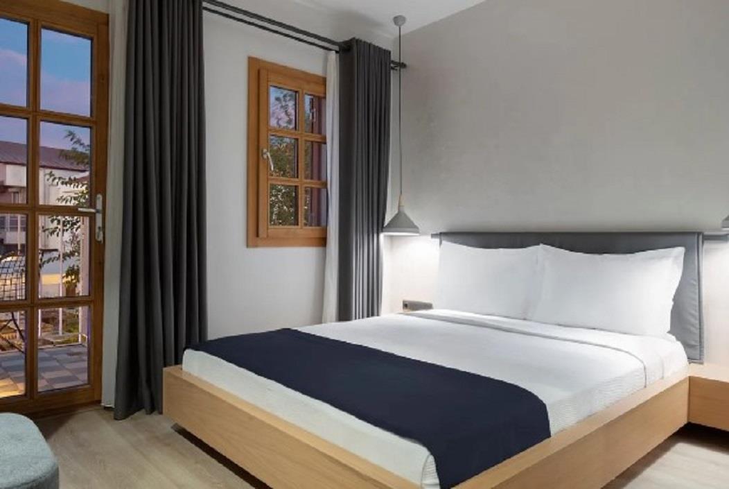 En fazla 2 yetişkin.