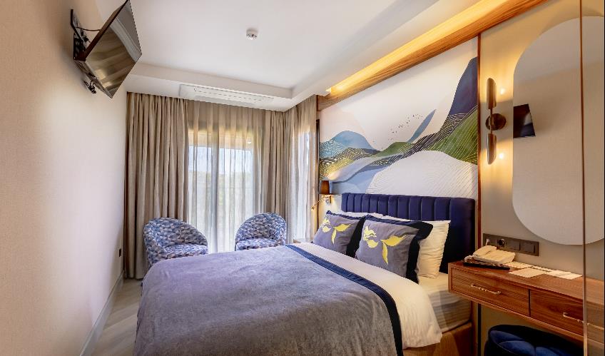 En fazla 2 yetişkin.