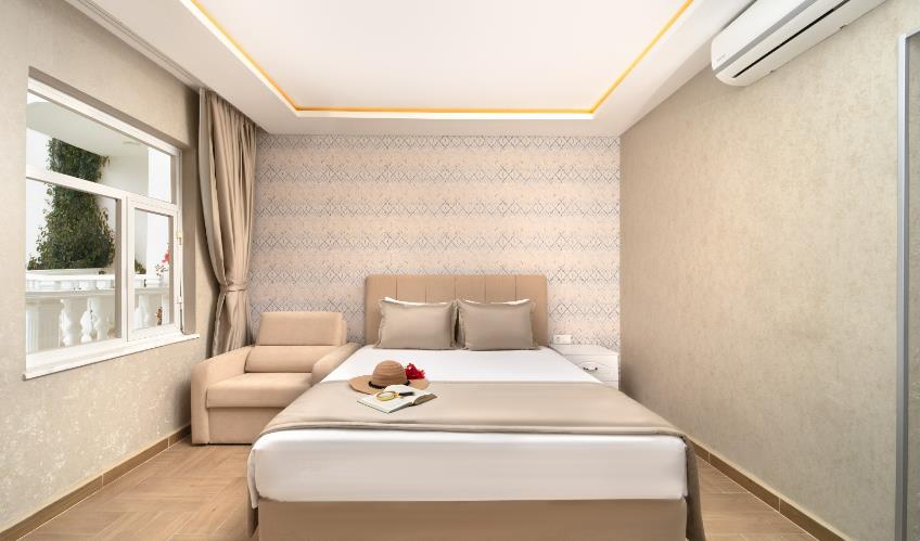 En fazla 2 yetişkin + 1 çocuk veya 1 yetişkin + 1 çocuk.