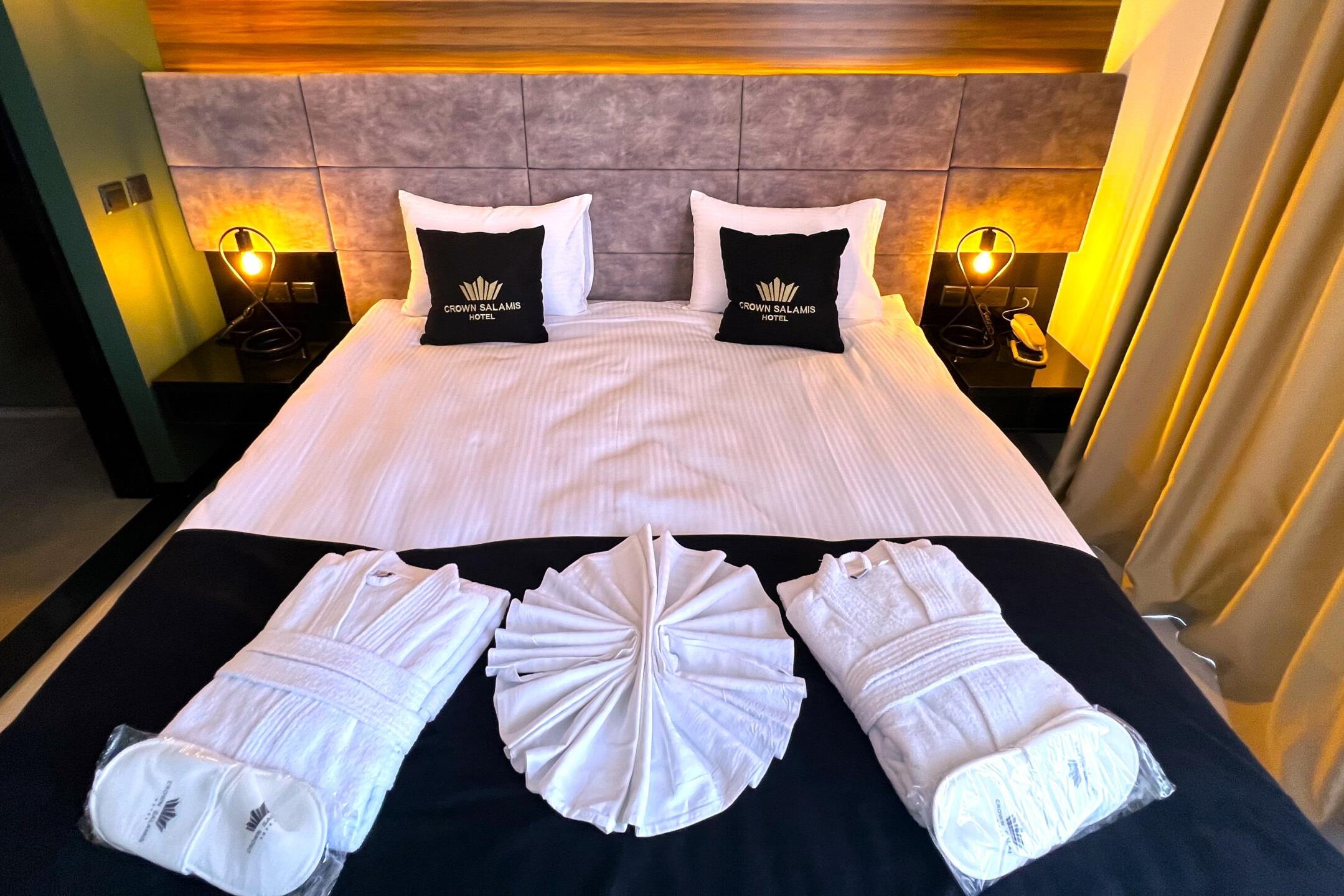 En fazla 2 yetişkin + 1 çocuk veya 1 yetişkin + 1 çocuk.