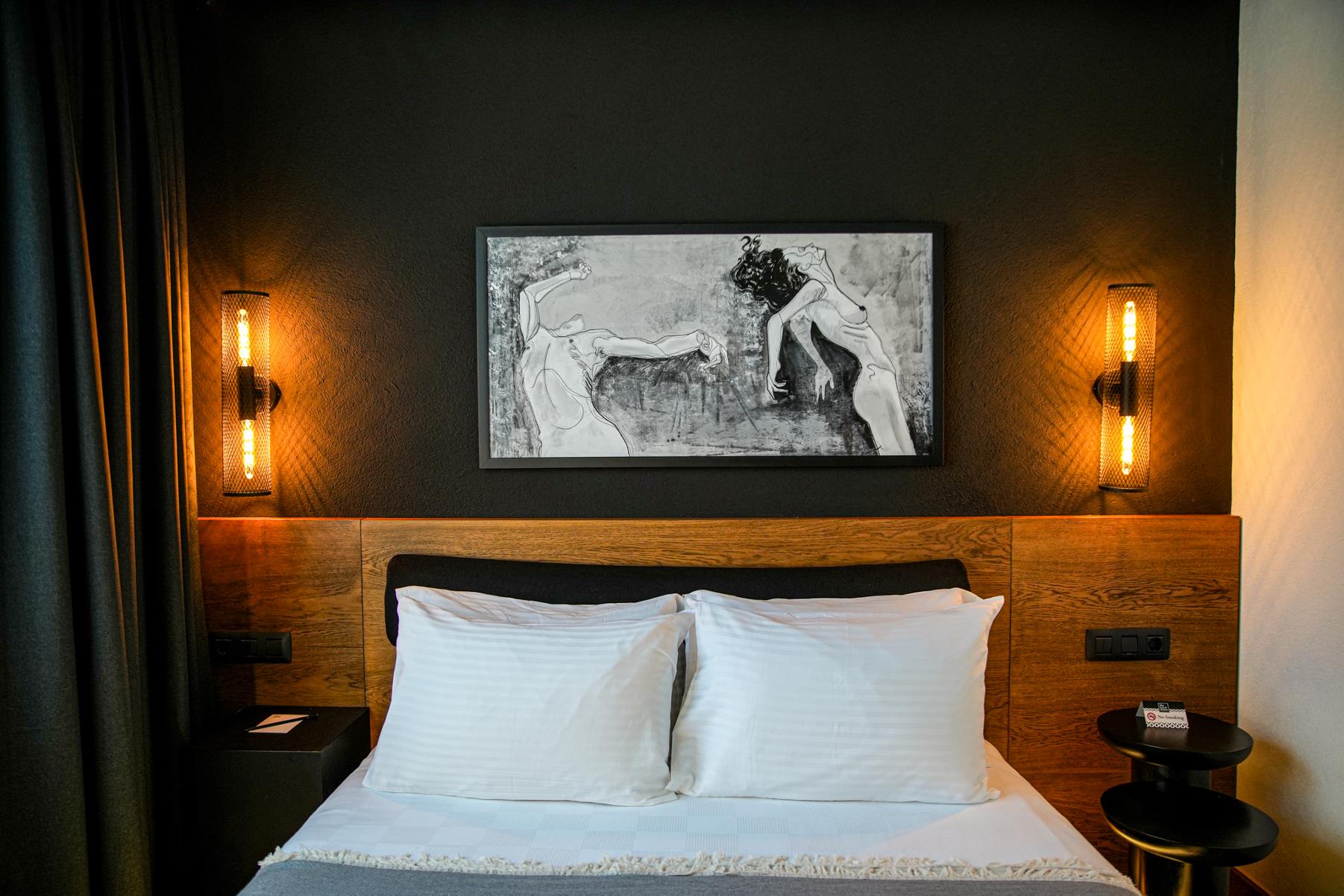 En fazla 2 yetişkin.