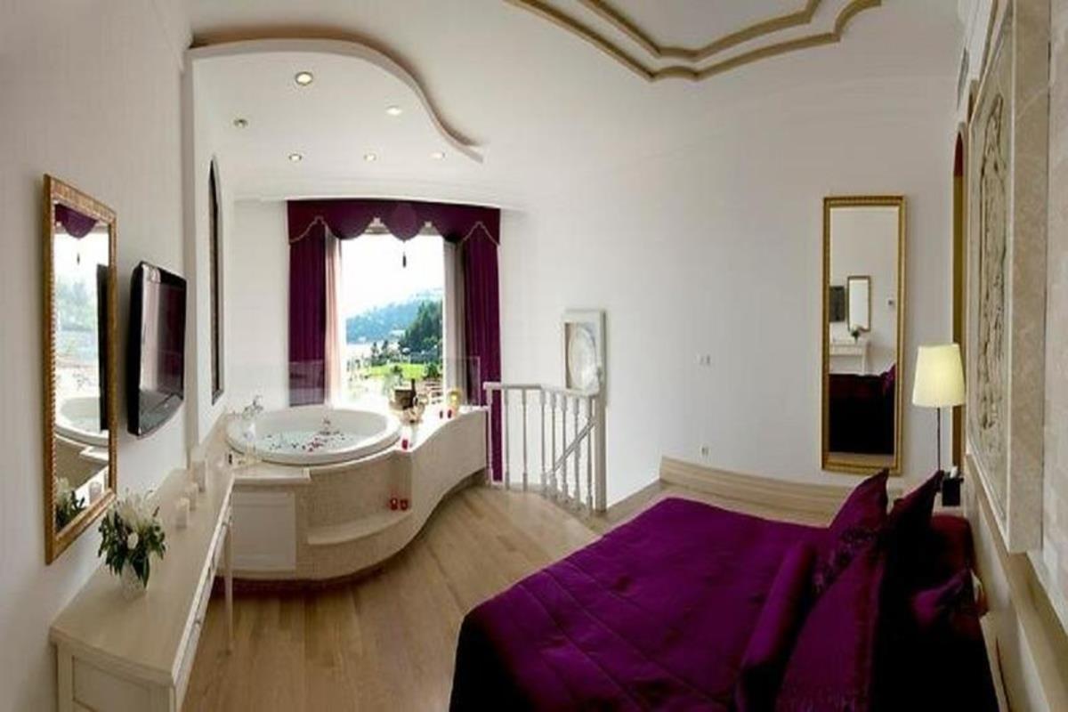 En fazla 3 yetişkin veya 2 yetişkin + 1 çocuk.