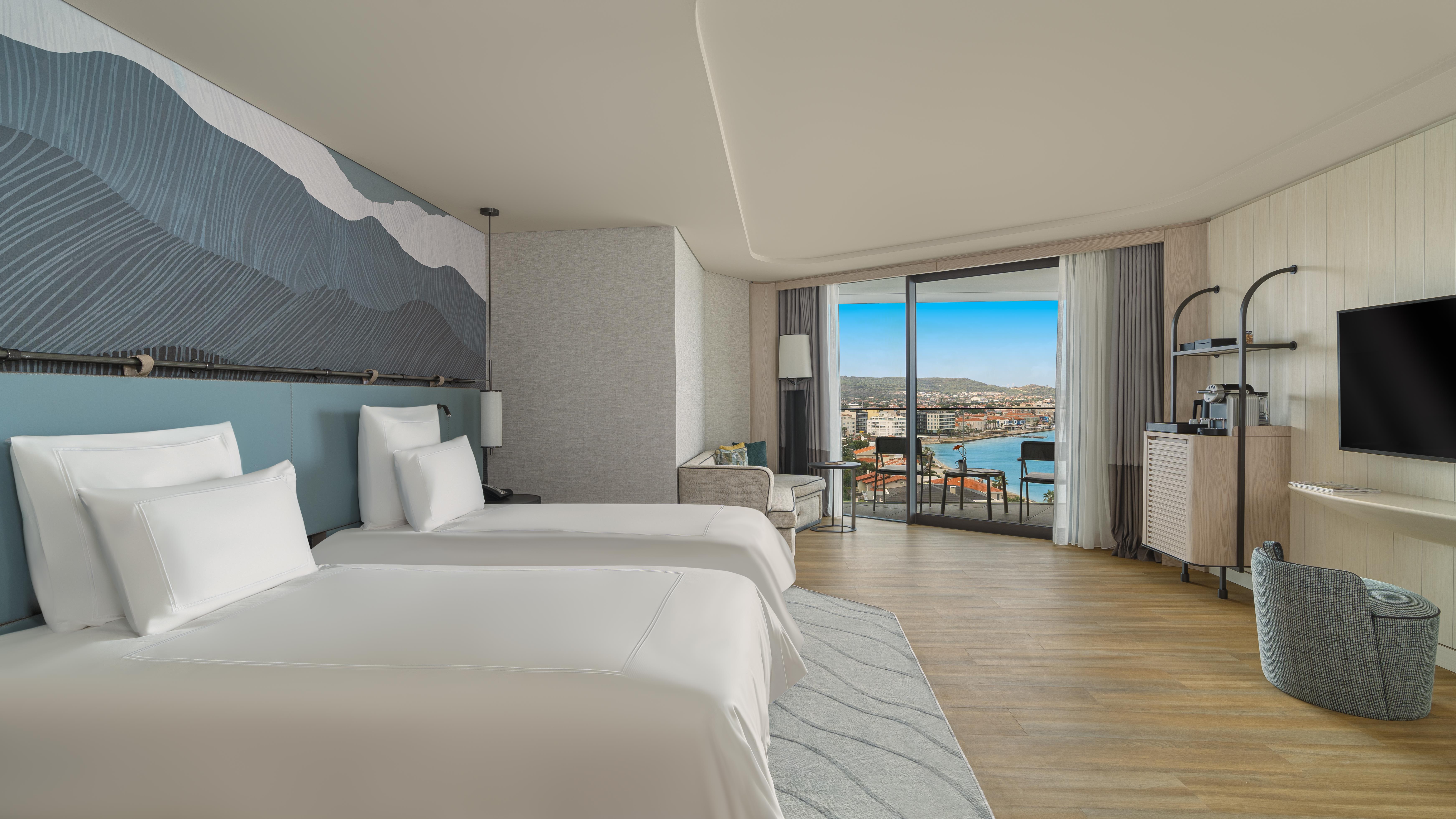 En fazla 3 yetişkin.