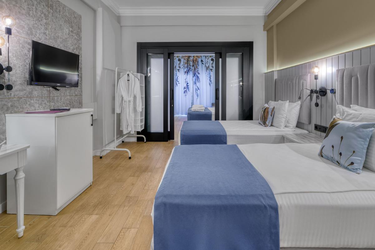 En az 2 yetişkin, En fazla 4 yetişkin veya 3 yetişkin + 1 çocuk.