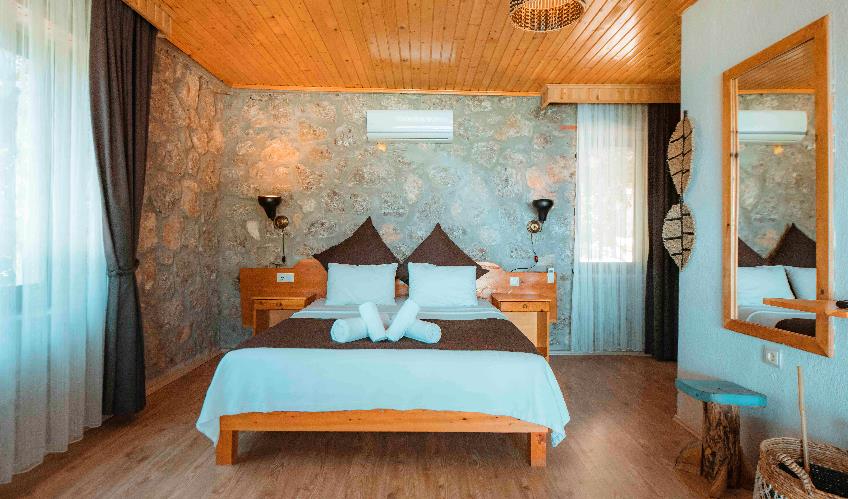 En fazla 2 yetişkin.