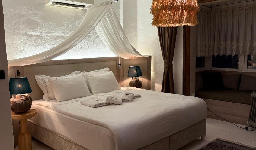 En fazla 2 yetişkin.